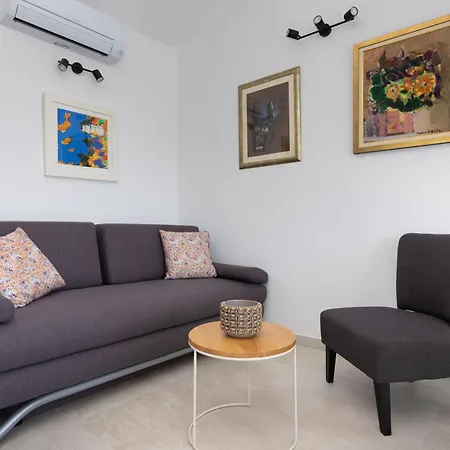 아파트 Tomas Deluxe *